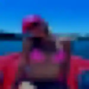 Photo sexy de Angelique, 20 ans à Auriol - plan discret