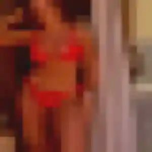 Contacte Bernadette, 21 ans à Avignon en privé