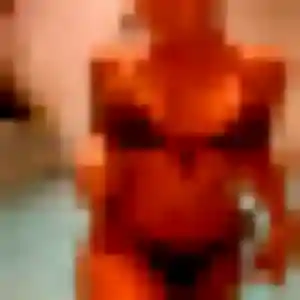 Photo de Rania à Bédarrides (36 ans) - rencontre sexe anonyme