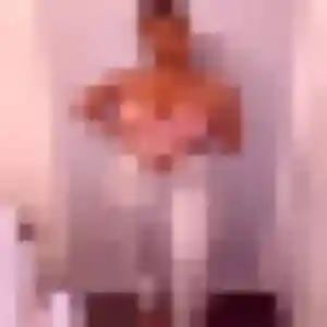 Zephyrine (39 ans) à Biot attend un rencontre sexe ce soir