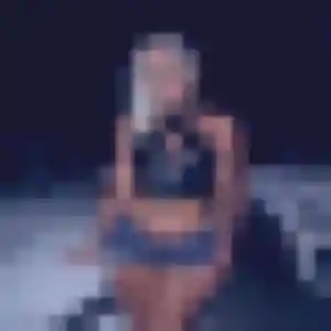 Photo de Nina à Bourg-en-Bresse (39 ans) - rencontre sexe discret