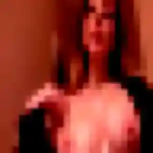 Charmante Hajar, 36 ans à Carquefou - voir sa photo