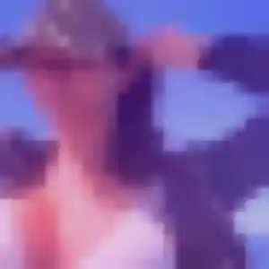 Ursula, 23 ans, connectée à Caudebec-lès-Elbeuf pour une rencontre coquine