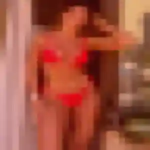 Sara, 23 ans, connectée à Condé-en-Normandie pour un rencontre sexe