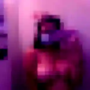 Maya, 20 ans, disponible à Courbevoie pour une rencontre coquine