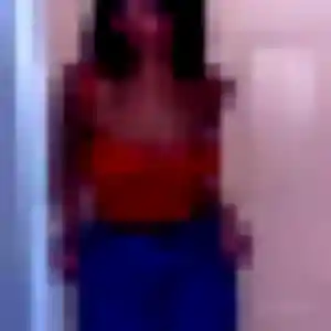 Contacte Eva, 34 ans à Delle en privé