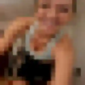 Amira, fille de 38 ans veut rencontre sexe à Domérat