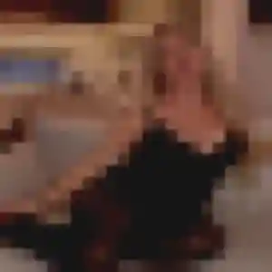 Constance, fille de 20 ans propose rencontre sexe à Esvres