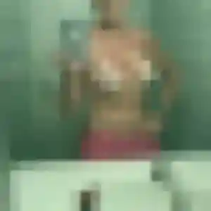 Rencontre Roxane, 24 ans à Fenouillet gratuitement