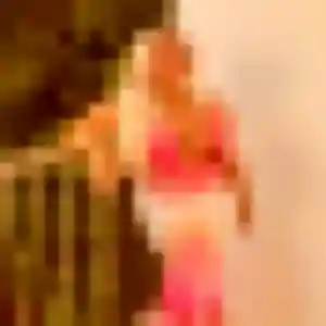 Axelle, 21 ans, connectée à Fouquières-lès-Lens pour une rencontre coquine