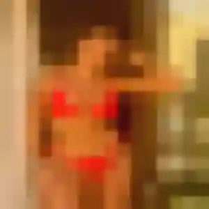 Adelaide, femme de 36 ans veut rencontre sexe à Garons
