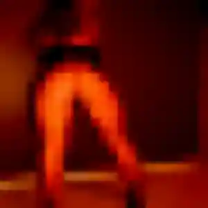 Photo de Anne-Charlotte à Gleizé (42 ans) - rencontre sexe gratuit