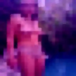 Fabienne, 32 ans, connectée à Guipavas pour un rencontre sexe