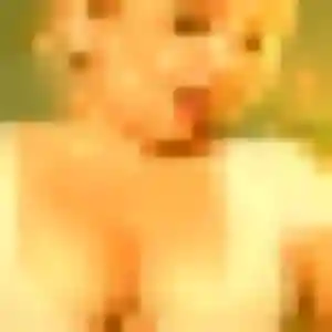 Photo de Emmanuelle à Hirson (19 ans) - rencontre sexe discret