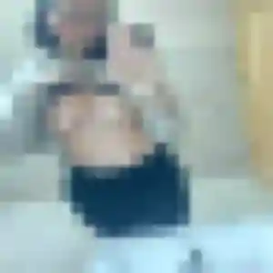 Valentine, fille de 44 ans propose rencontre sexe à La Londe-les-Maures