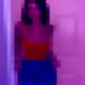 Azalee, 27 ans, connectée à Le Mené pour une rencontre coquine