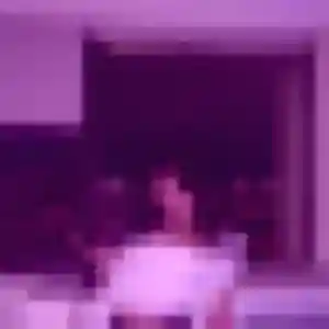 Contacte Colombe, 22 ans à Lescar en privé
