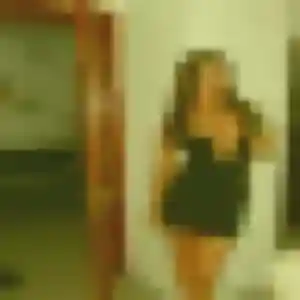 Charmante Gilberte, 25 ans à Liffré - voir sa photo