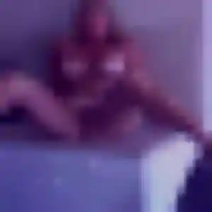 rencontre sexe à Livarot-Pays-d'Auge : photo de Violette, 44 ans - accès libre