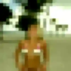 Leana (19 ans) à Maen Roch cherche un rencontre sexe aujourd'hui