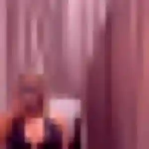 Ophelie, femme de 23 ans propose rencontre sexe à Mazé-Milon