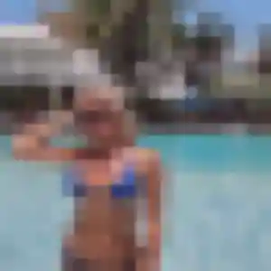 Rose-Marie, 20 ans, en ligne à Meximieux pour une rencontre coquine