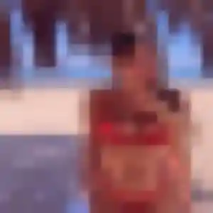 Augustine, 37 ans, cherche un rencontre sexe à Mont-Saint-Aignan