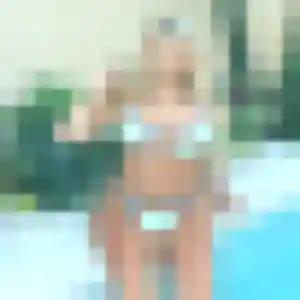 Odette, 20 ans, disponible à Onet-le-Château pour un rencontre sexe