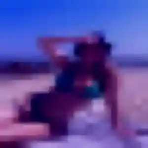 Photo privée de Adeline, 20 ans à Peyrolles-en-Provence - rencontre sans lendemain