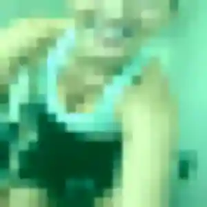Photo de Adele à Pont-de-Chéruy (23 ans) - rencontre sexe gratuit