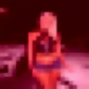 Oriane, fille de 21 ans cherche rencontre sexe à Publier
