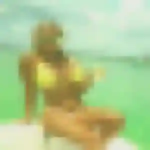 Alexandra, 19 ans, veut un rencontre sexe à Riantec