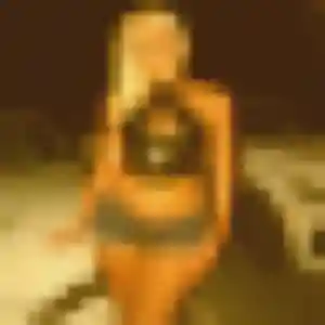 Monique (19 ans) à Saint-Avé attend une rencontre aujourd'hui