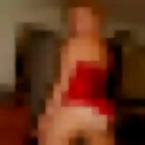 Charmante Alexandra, 32 ans à Saint-Denis-de-Pile - voir sa photo