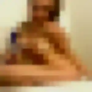 Dorothee, femme de 35 ans propose rencontre sexe à Saint-Julien-les-Villas