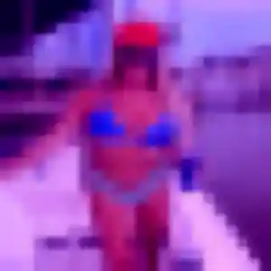 Rencontre Lisa, 26 ans à Saint-Xandre en privé