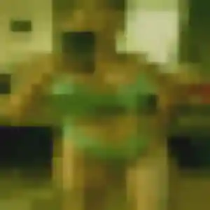 Sexy Lucienne, 22 ans à Saint-Yrieix-la-Perche - la contacter