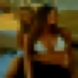 Bertille, 41 ans, en ligne à Sausset-les-Pins pour un rencontre sexe