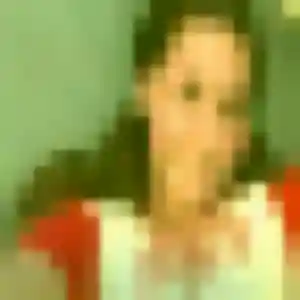 Yasmina, 20 ans, connectée à Solliès-Pont pour une rencontre coquine