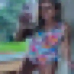 Rejoins Monique, 20 ans à Toulon en privé