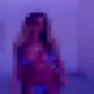 Ariane, 23 ans, connectée à Trégueux pour un rencontre sexe
