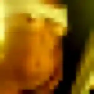 Ariane, 23 ans, en ligne à Valenciennes pour une rencontre coquine