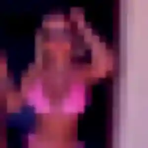 Whitney, 21 ans, disponible à Vallauris pour une rencontre coquine