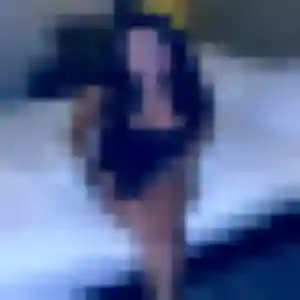 Zara de Varennes-Vauzelles, 22 ans - rencontre sexe discret