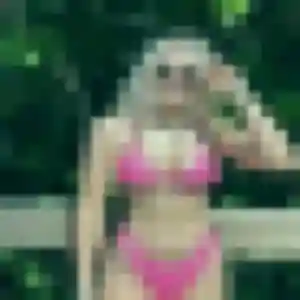 Photo de Valerie à Vaugneray (24 ans) - rencontre sexe gratuit