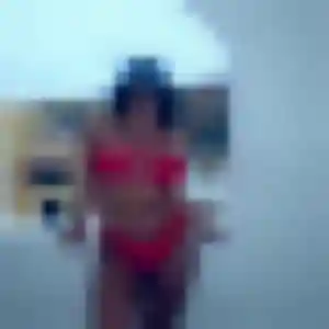 Photo sexy de Ursula, 25 ans à Villars - plan discret