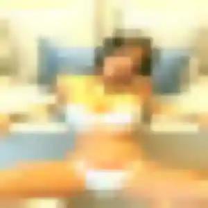 Severine, 38 ans, connectée à Villefranche-de-Rouergue pour une rencontre coquine