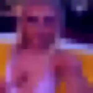 Charmante Raphaelle, 23 ans à Villenave-d'Ornon - voir sa photo