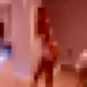 Prisca, 20 ans, en ligne à Villerest pour une rencontre coquine